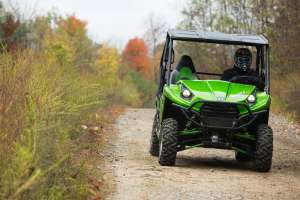 Green UTV Head OnACP2986